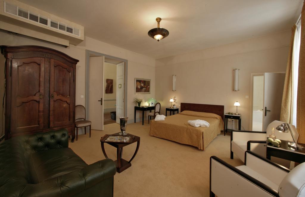 فندق Le Manoir Saint Jean الغرفة الصورة